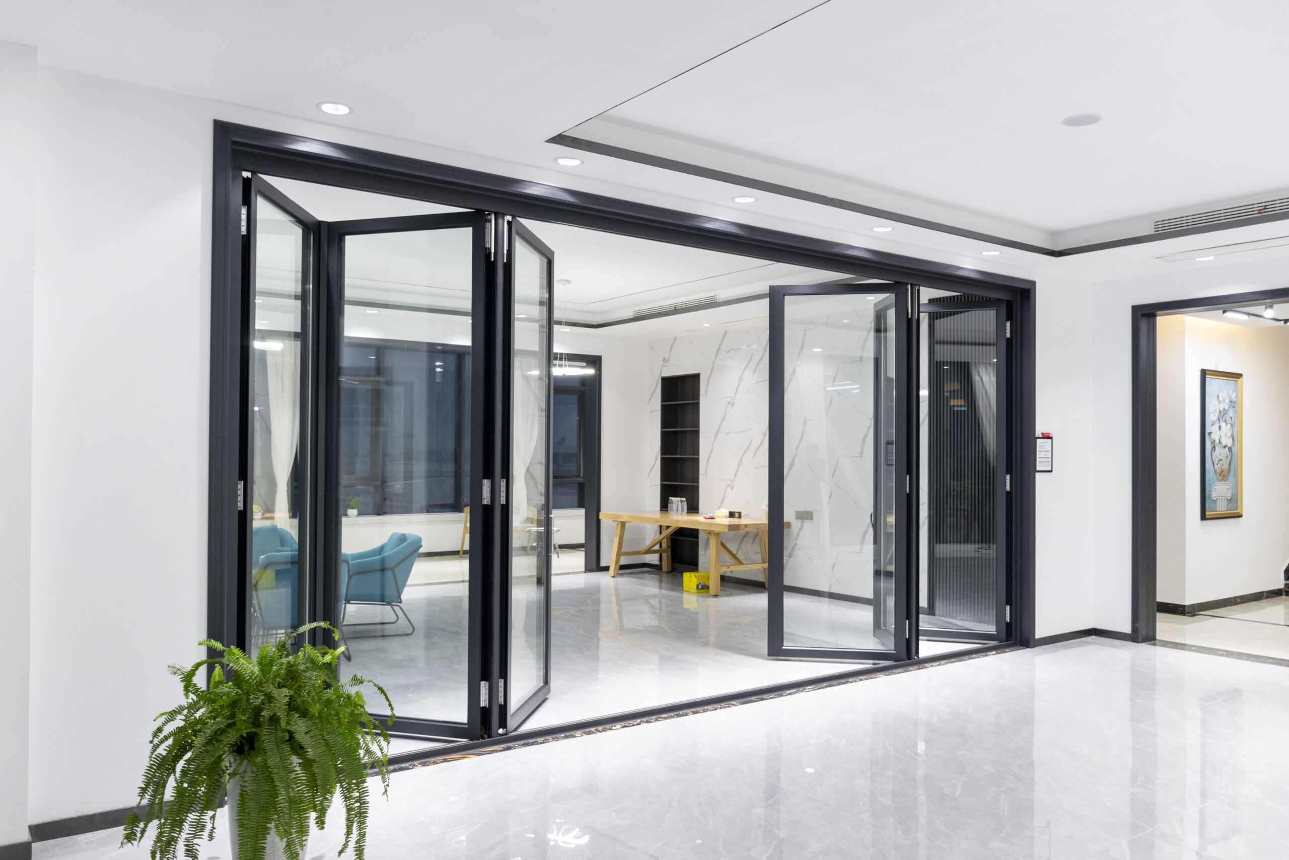 Bi-folding door